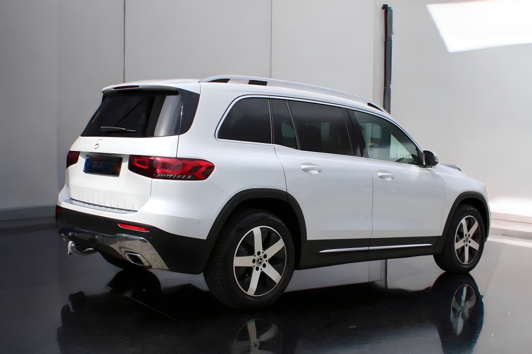 Mercedes-Benz GLB 200 (4)