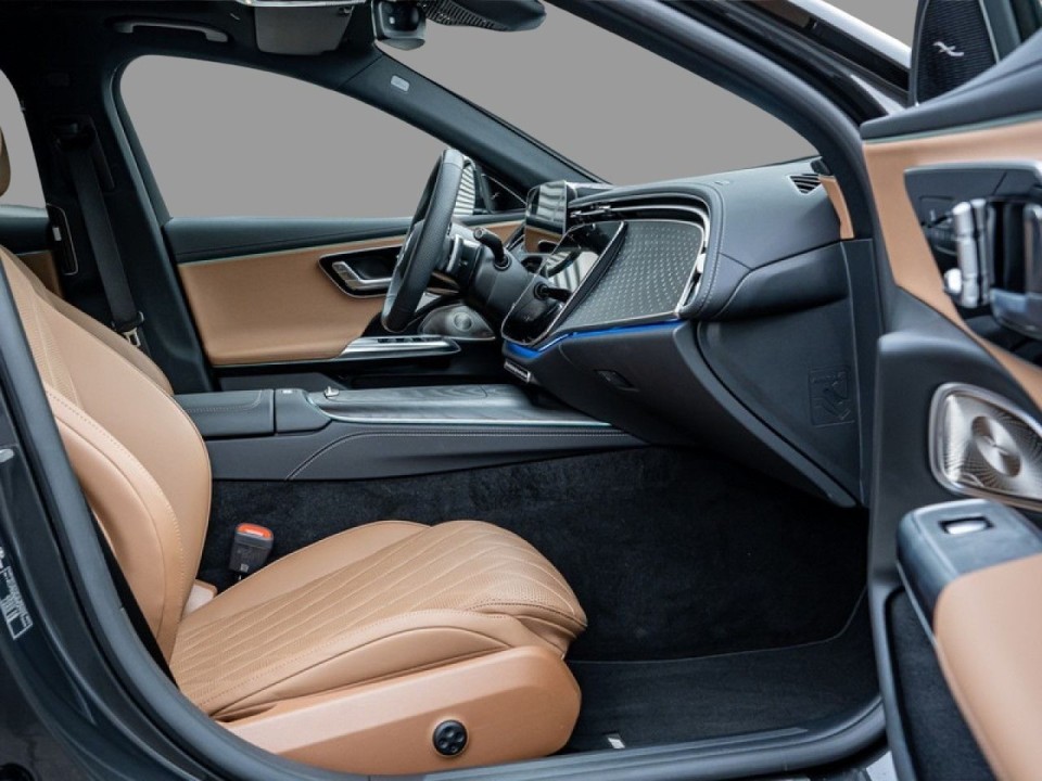 Mercedes-Benz E 300de 4MATIC AMG Line - foto 6