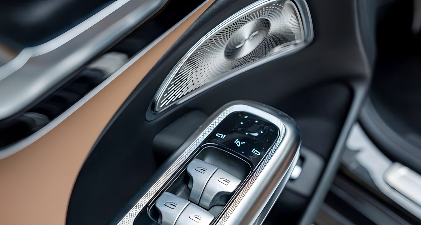 Mercedes-Benz E 300de 4MATIC AMG Line - foto 15