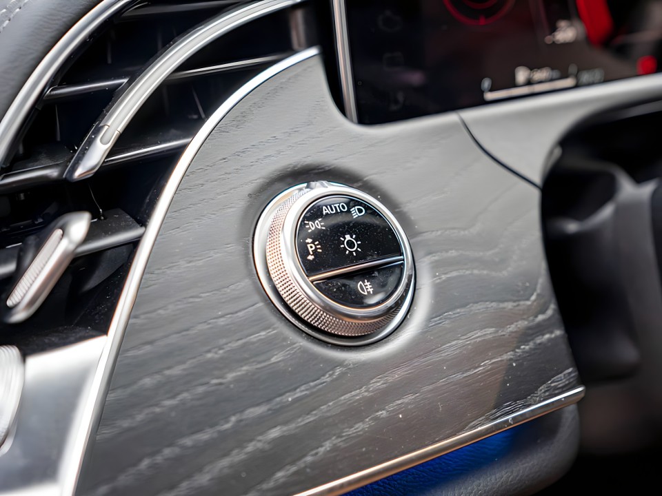 Mercedes-Benz E 300de 4MATIC AMG Line - foto 14