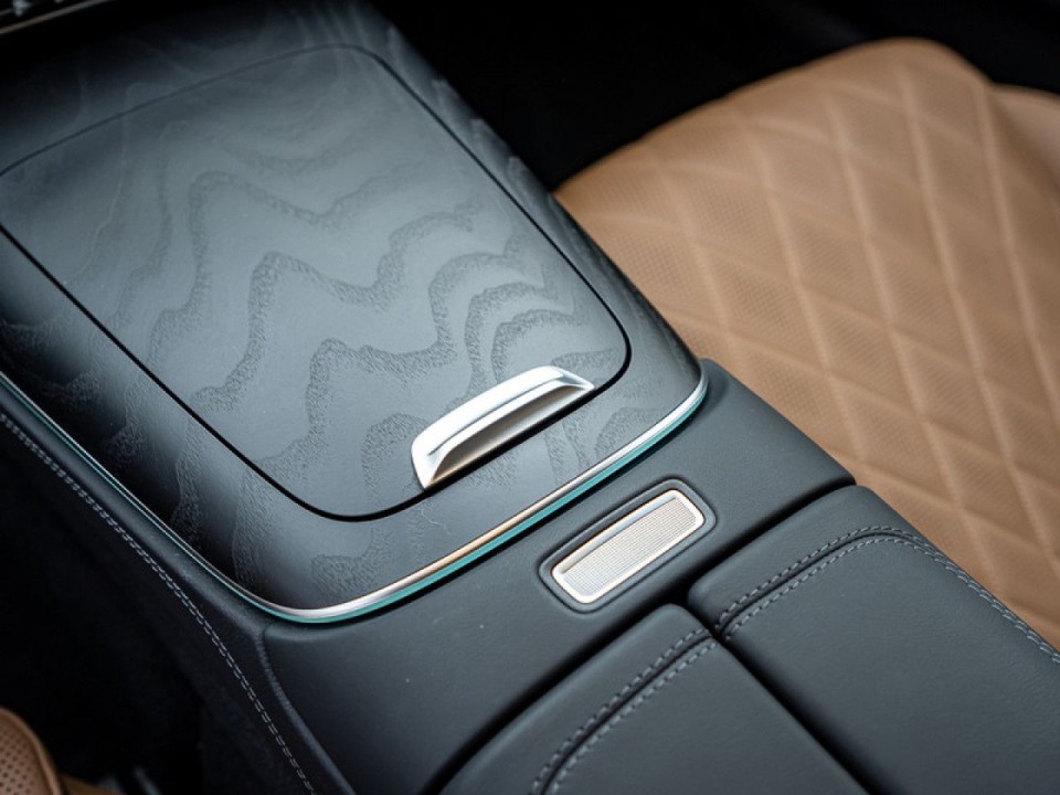 Mercedes-Benz E 300de 4MATIC AMG Line - foto 12