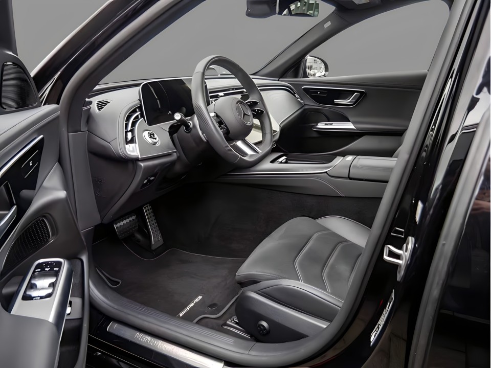 Mercedes-Benz E 220d AMG (5)