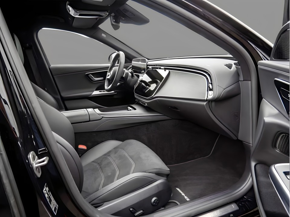 Mercedes-Benz E 220d AMG - foto 6