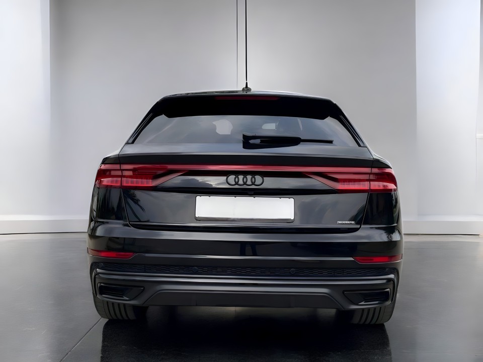 Audi Q8 60 TFSIe Quattro S-Line (3)