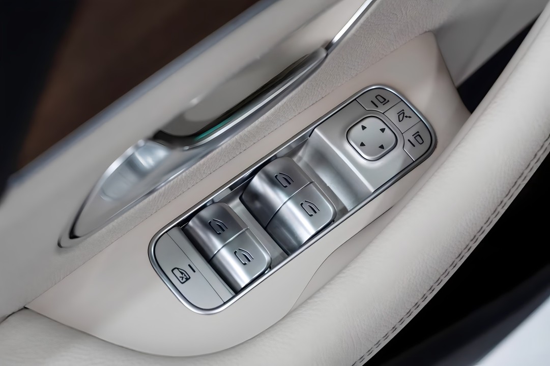 Mercedes-Benz GLE Coupe 350e 4MATIC AMG - foto 17