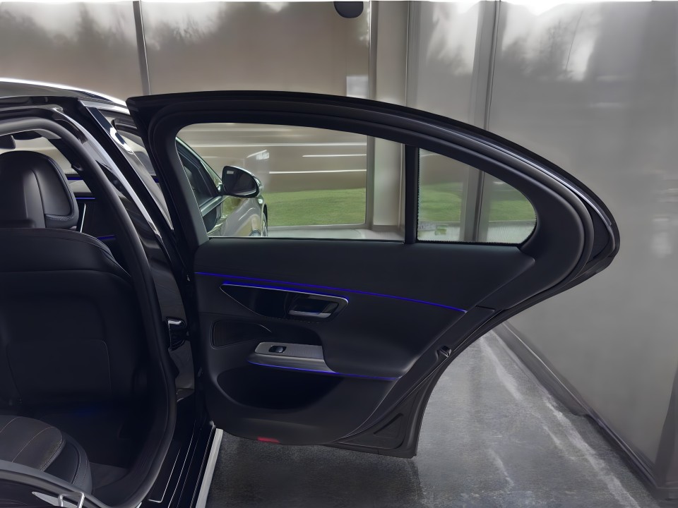 Mercedes-Benz E 220d - foto 27