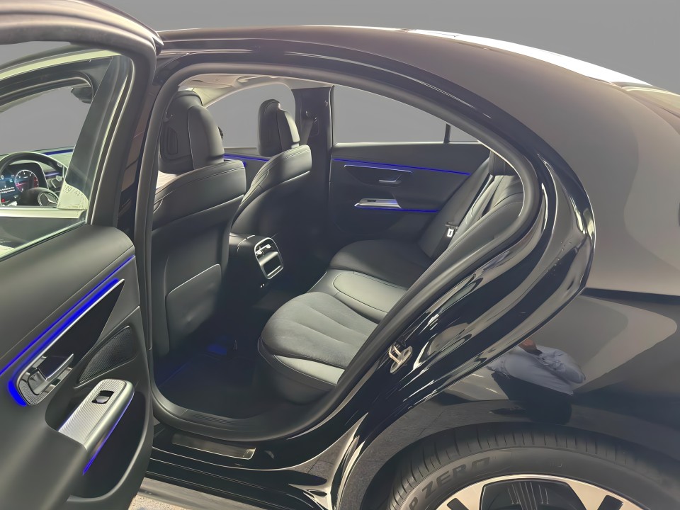 Mercedes-Benz E 220d - foto 11