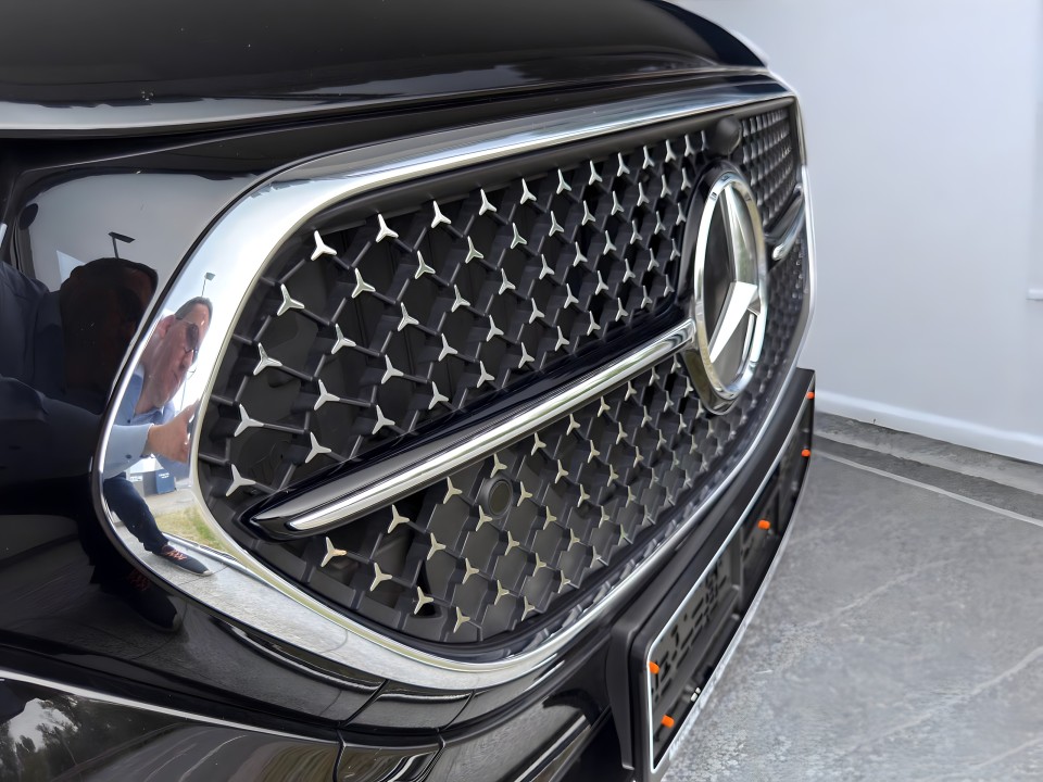 Mercedes-Benz E 220d - foto 30