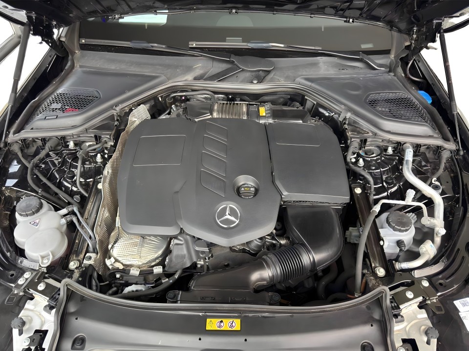 Mercedes-Benz E 220d - foto 33
