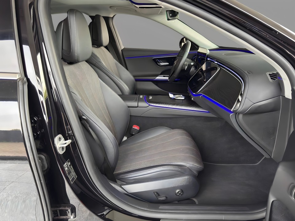 Mercedes-Benz E 220d - foto 14