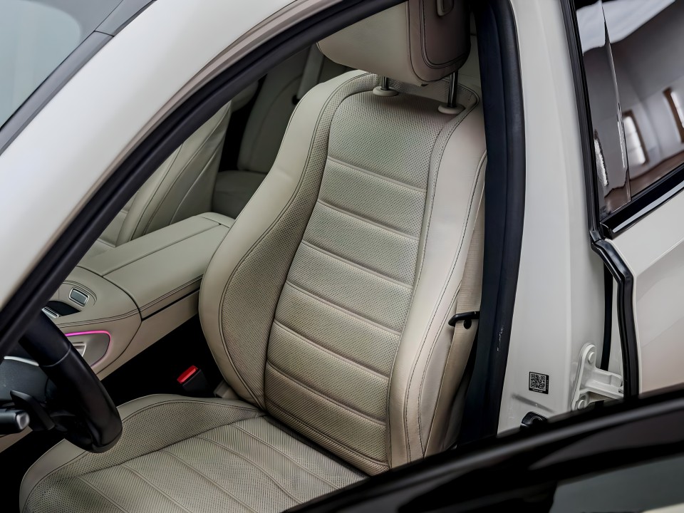 Mercedes-Benz GLE Coupe 400d 4MATIC AMG Line - foto 9