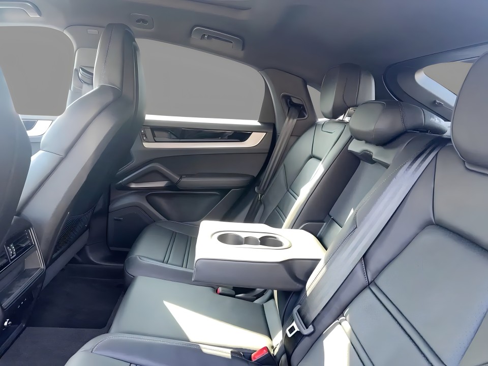 Porsche Cayenne Coupe E-Hybrid - foto 10