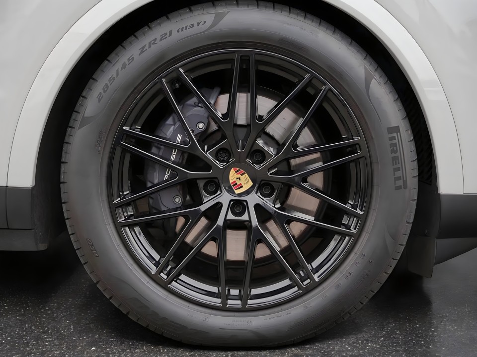 Porsche Cayenne Coupe E-Hybrid - foto 15