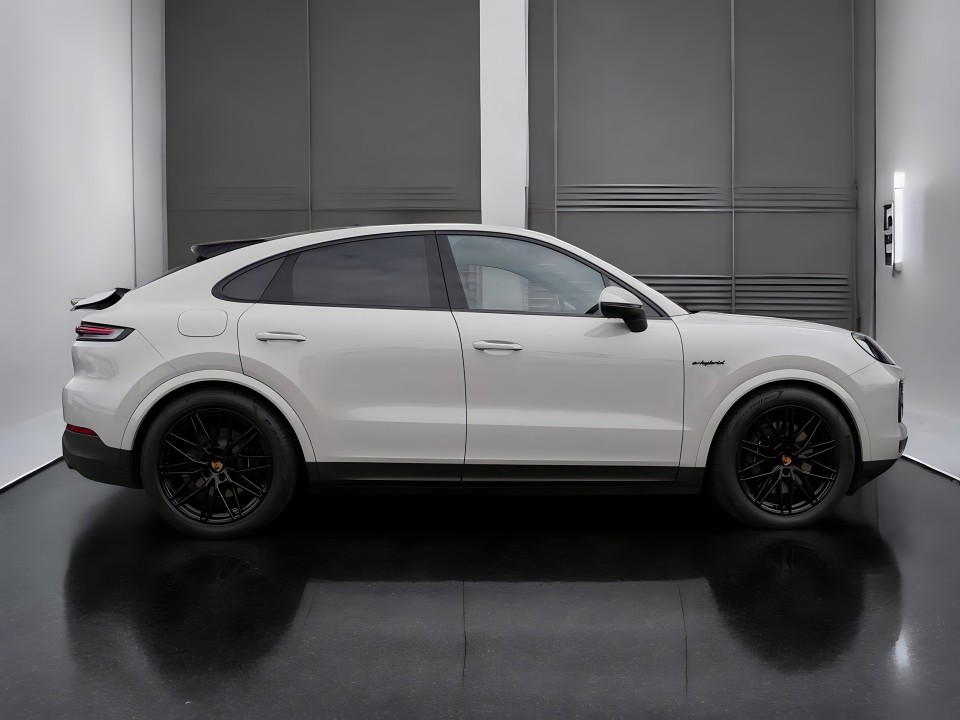 Porsche Cayenne Coupe E-Hybrid (2)