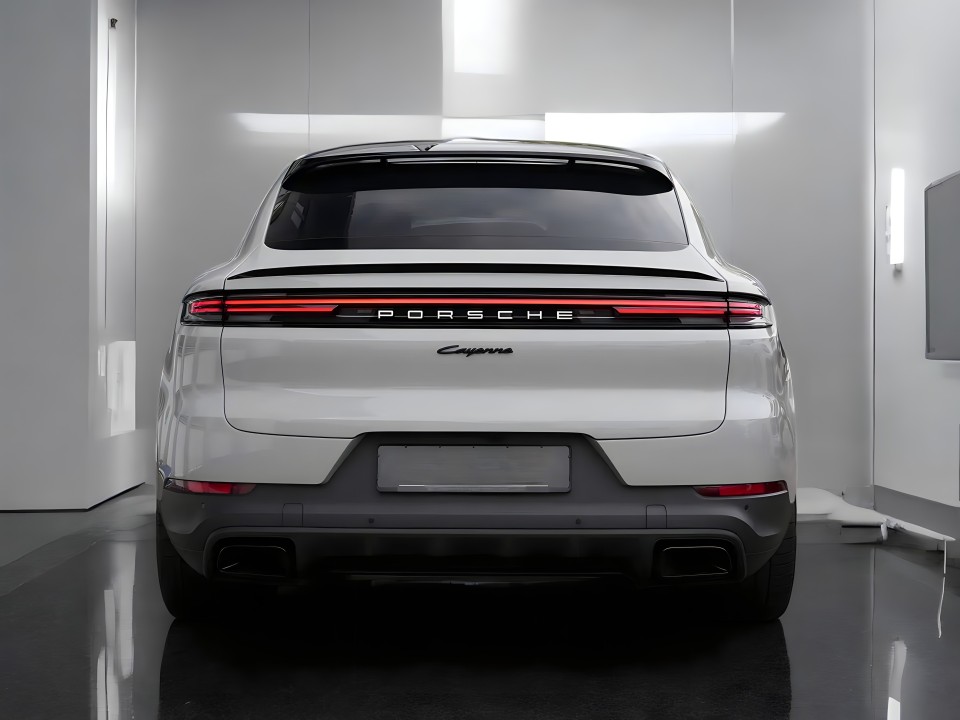 Porsche Cayenne Coupe E-Hybrid (4)