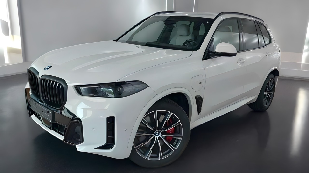 BMW X5 xDrive50e M-Sport (4)