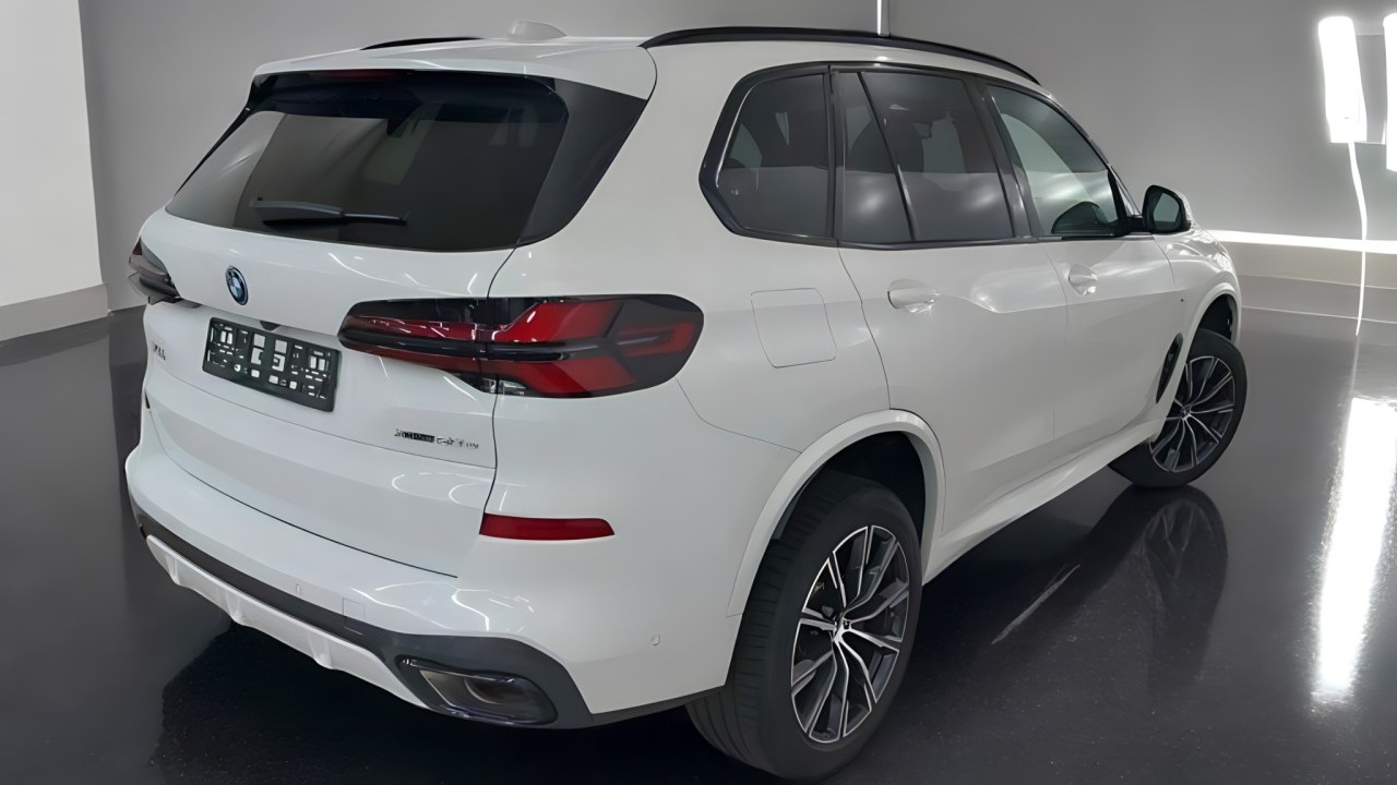 BMW X5 xDrive50e M-Sport (2)