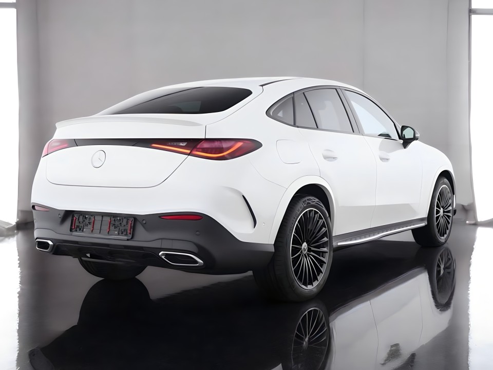 Mercedes-Benz GLC Coupe 220d 4MATIC AMG (2)