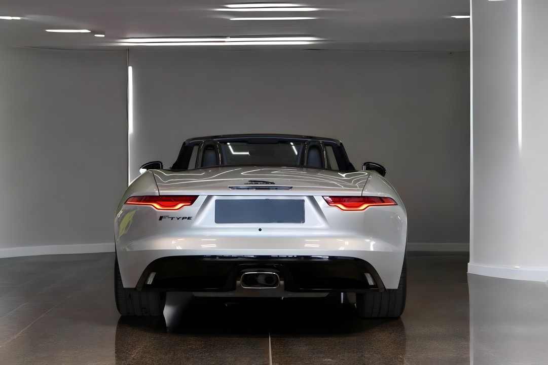 Jaguar F-Type P300 R-Dynamic (3)