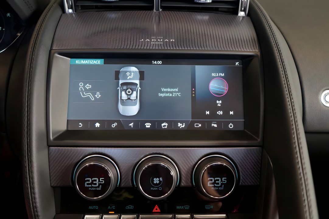 Jaguar F-Type P300 R-Dynamic - foto 18