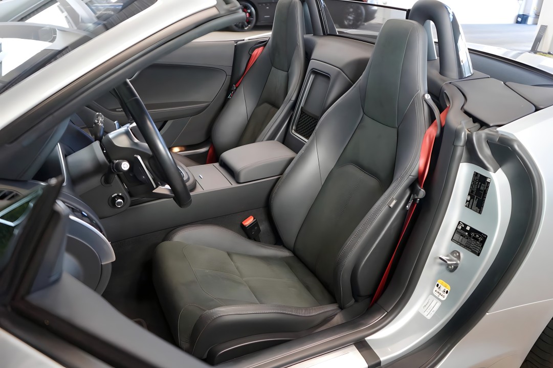 Jaguar F-Type P300 R-Dynamic - foto 7