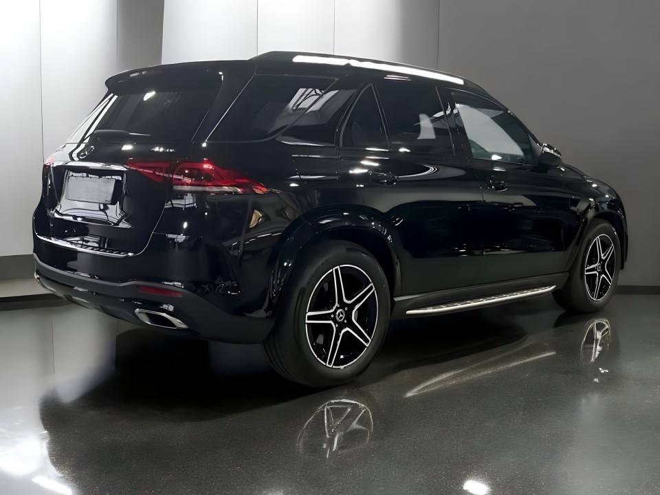 Mercedes-Benz GLE 350de 4MATIC (2)