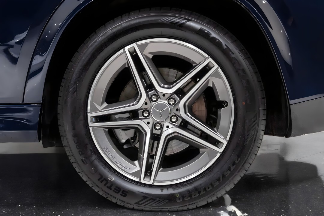 Mercedes-Benz GLE AMG 53 4MATIC+ - foto 15