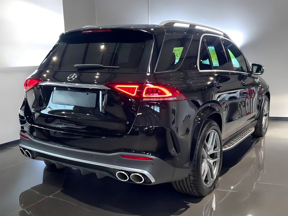 Mercedes-Benz GLE AMG 53 4MATIC+ (2)