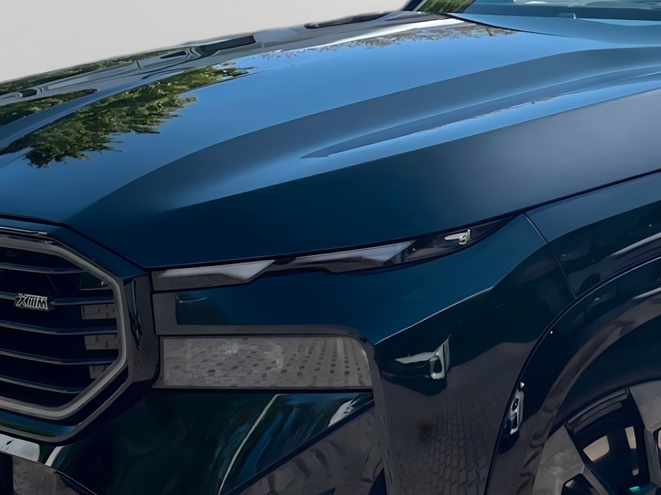 BMW XM 50e - foto 16