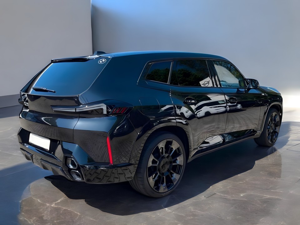 BMW XM 50e (3)