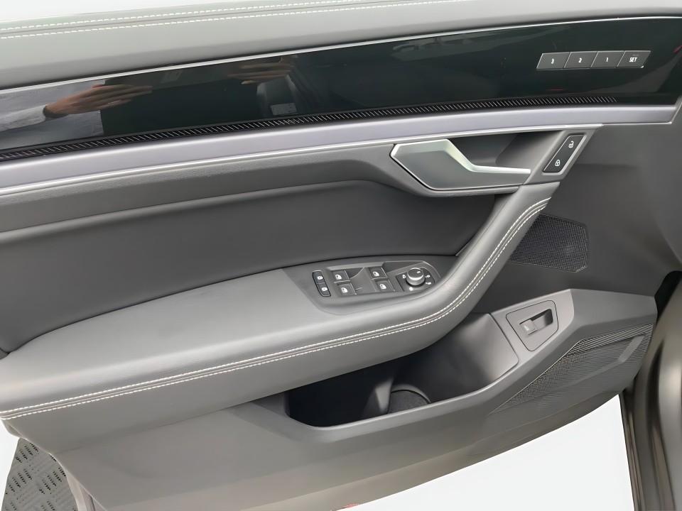 Volkswagen Touareg V6 TDI R-Line - foto 24