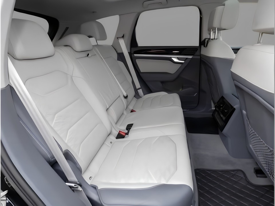 Volkswagen Touareg V6 TDI Elegance (5)