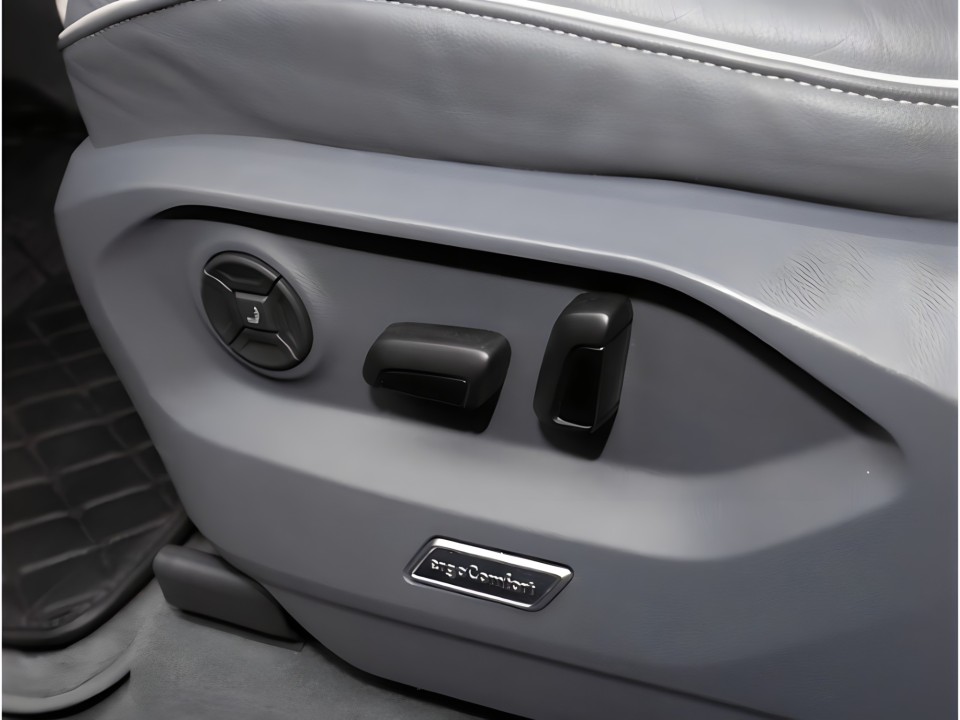 Volkswagen Touareg V6 TDI Elegance - foto 9