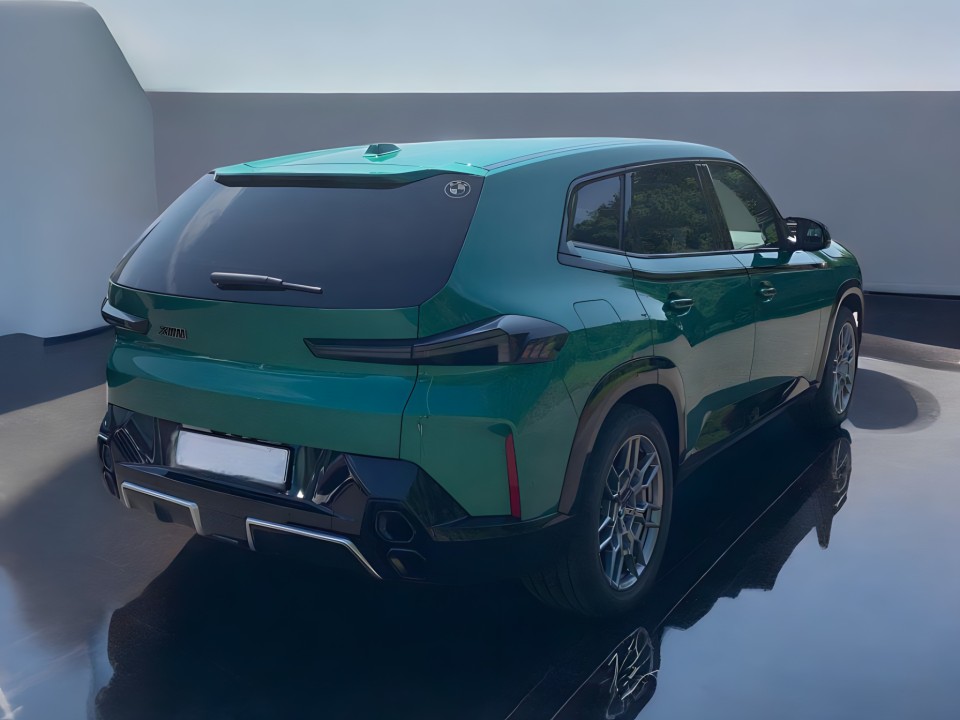 BMW XM 50e (4)