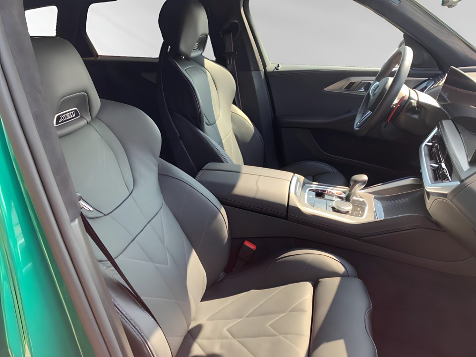 BMW XM 50e - foto 8