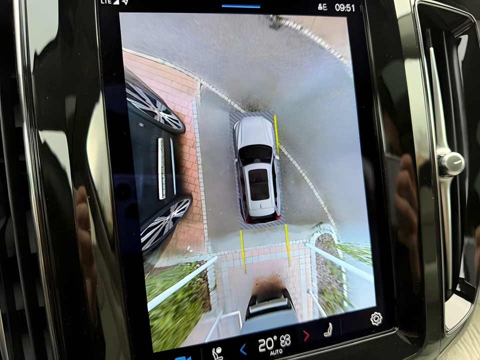 Volvo XC 60 Ultimate Bright Recharge - foto 19