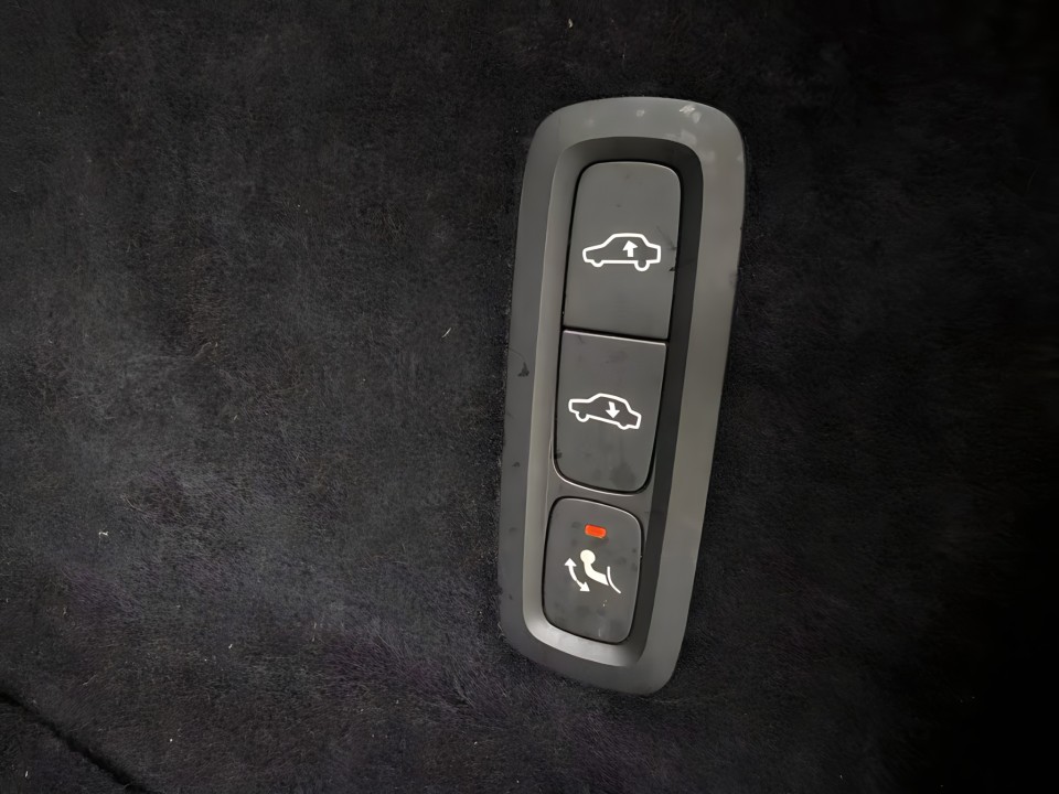 Volvo XC 60 Ultimate Bright Recharge - foto 23