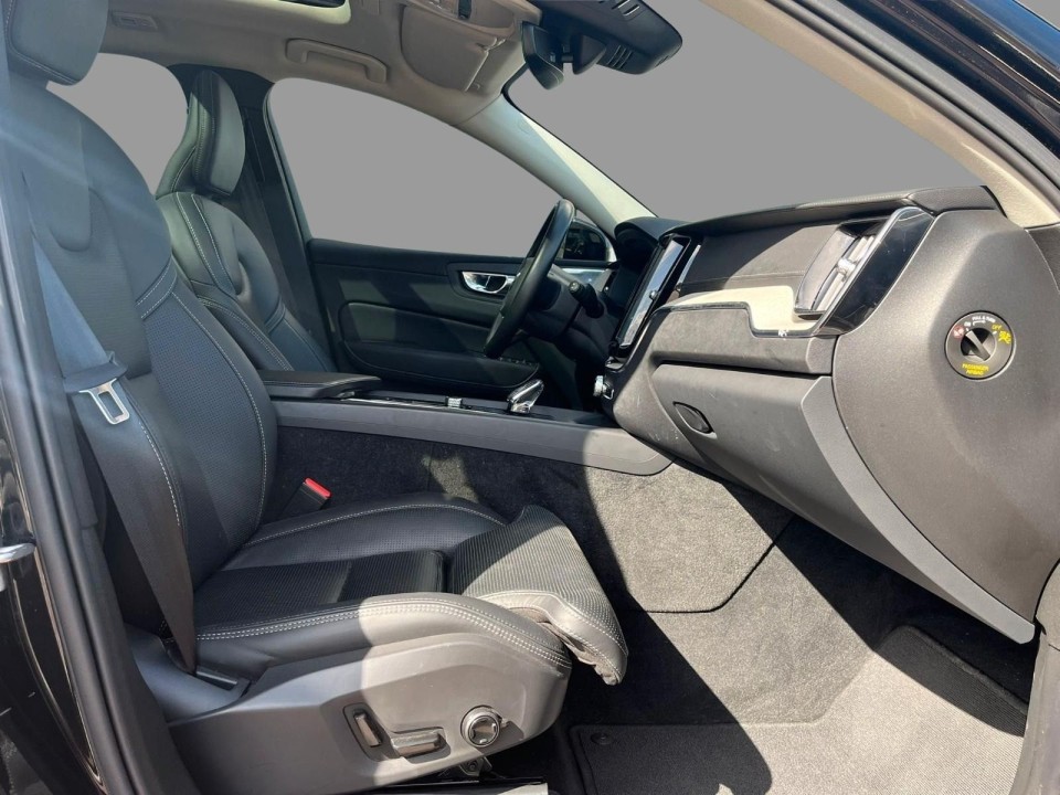 Volvo XC 60 T8 Recharge Inscription - foto 9