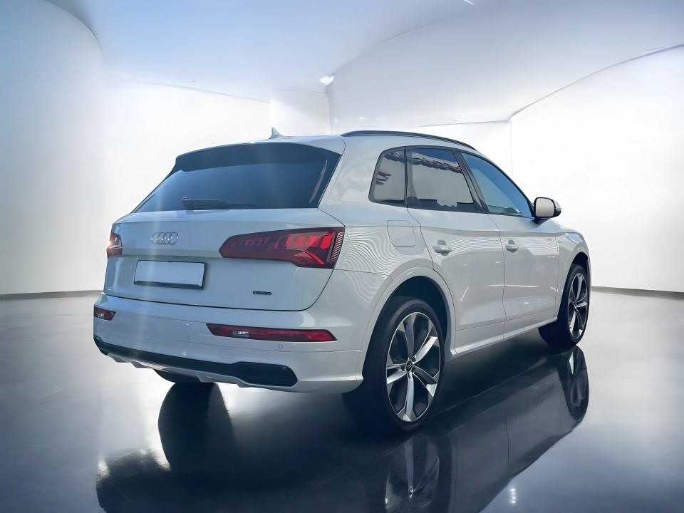 Audi Q5 50 TFSIe Quattro S-tronic (2)