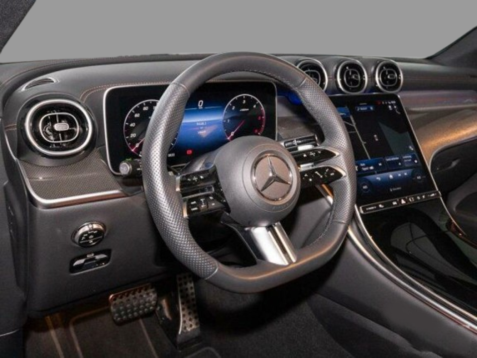 Mercedes-Benz GLC 220d 4Matic AMG (4)