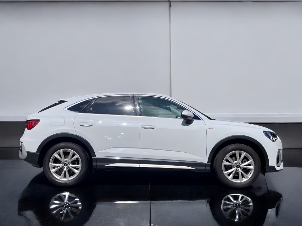 Audi Q3 35 TDI S-tronic S-line (2)