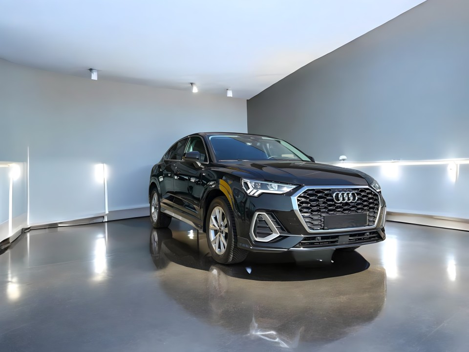 Audi Q3 35 TDI Sportback S-line (1)