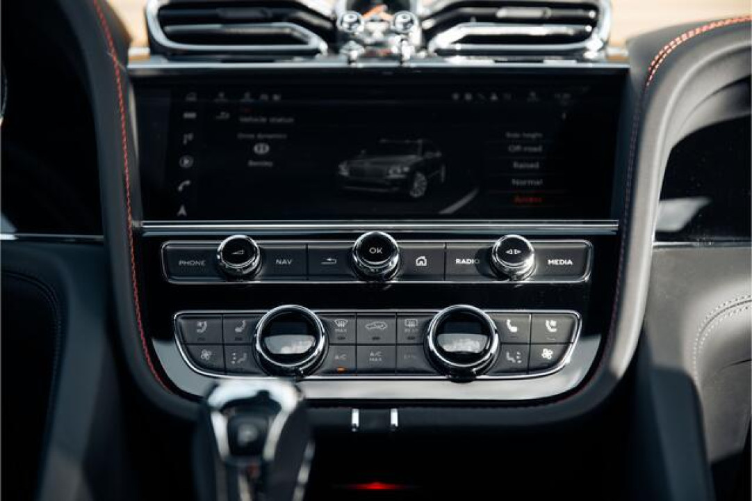 Bentley Bentayga 4.0 V8 Azure - foto 12