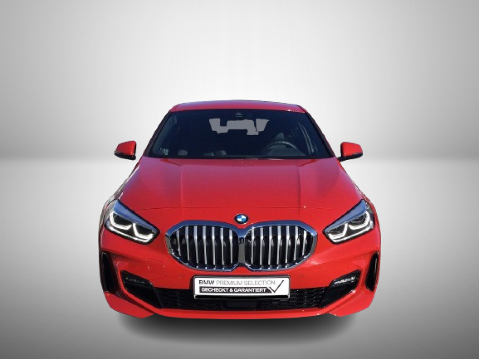 BMW Seria 1 118d M-Sport (2)