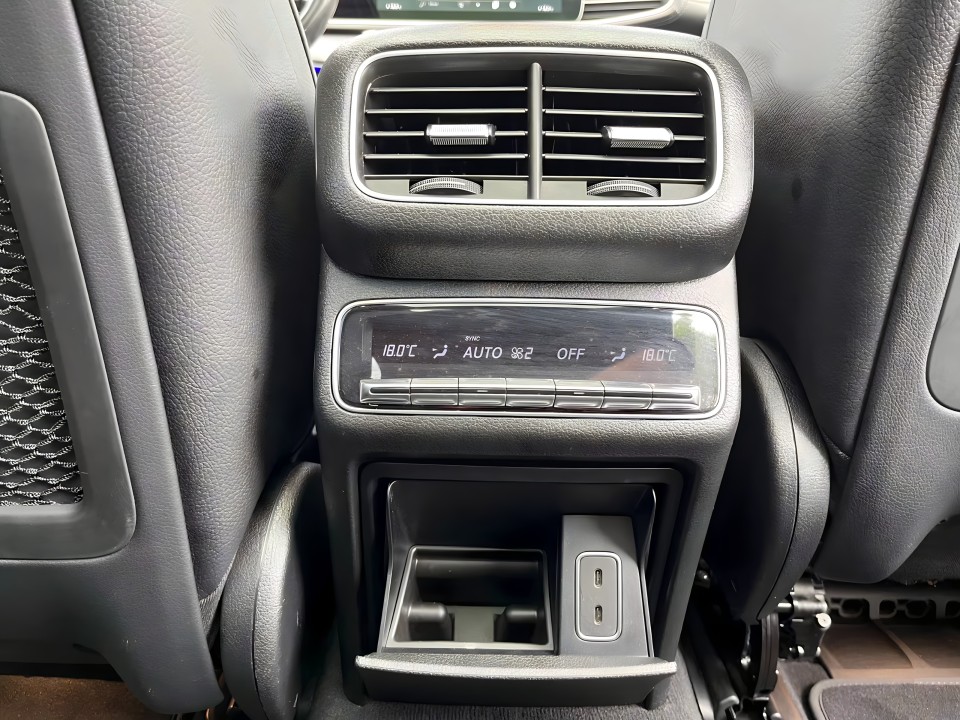 Mercedes-Benz GLE 400d AMG - foto 34