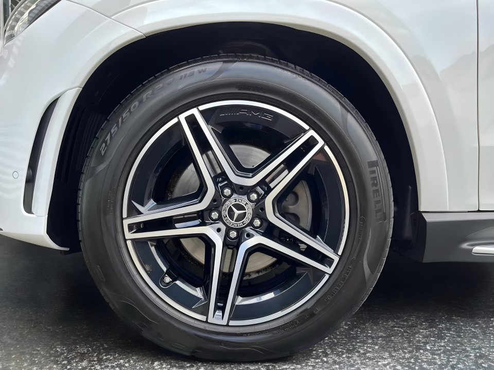 Mercedes-Benz GLE 400d AMG - foto 45