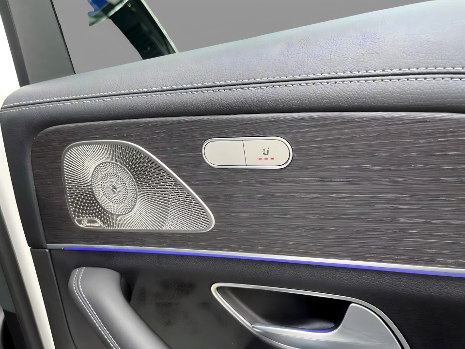 Mercedes-Benz GLE 400d AMG - foto 36