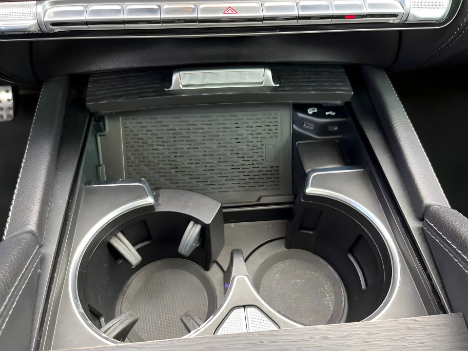 Mercedes-Benz GLE 400d AMG - foto 32