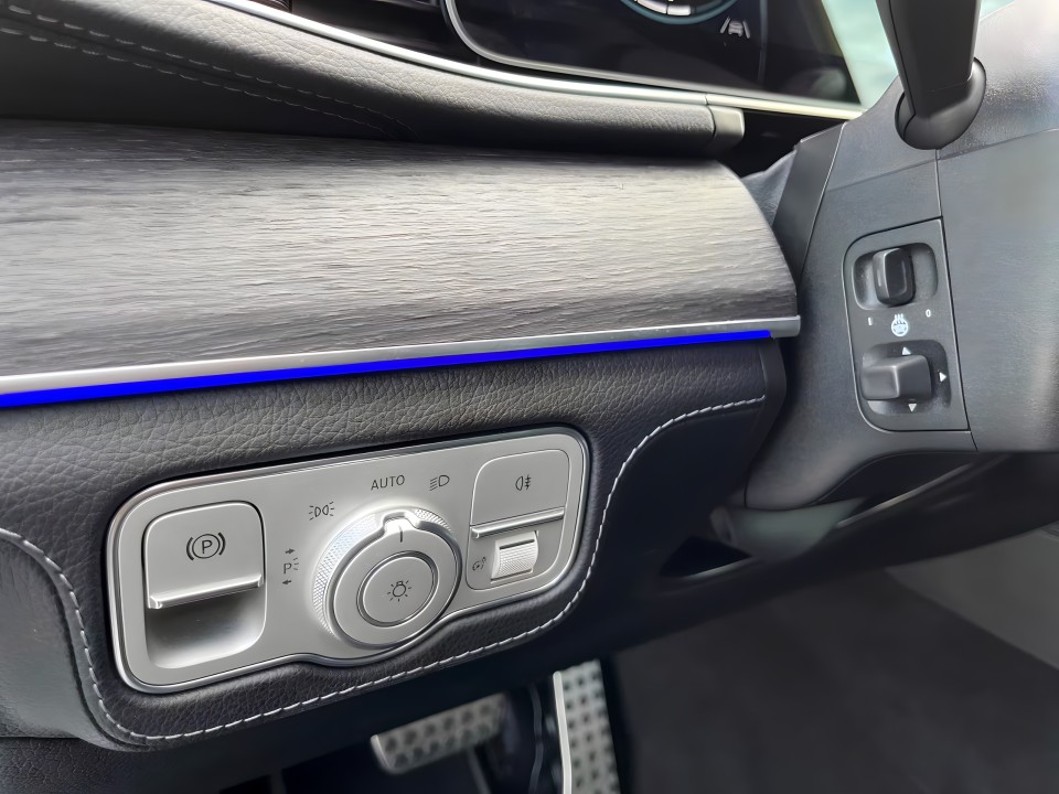 Mercedes-Benz GLE 400d AMG - foto 28