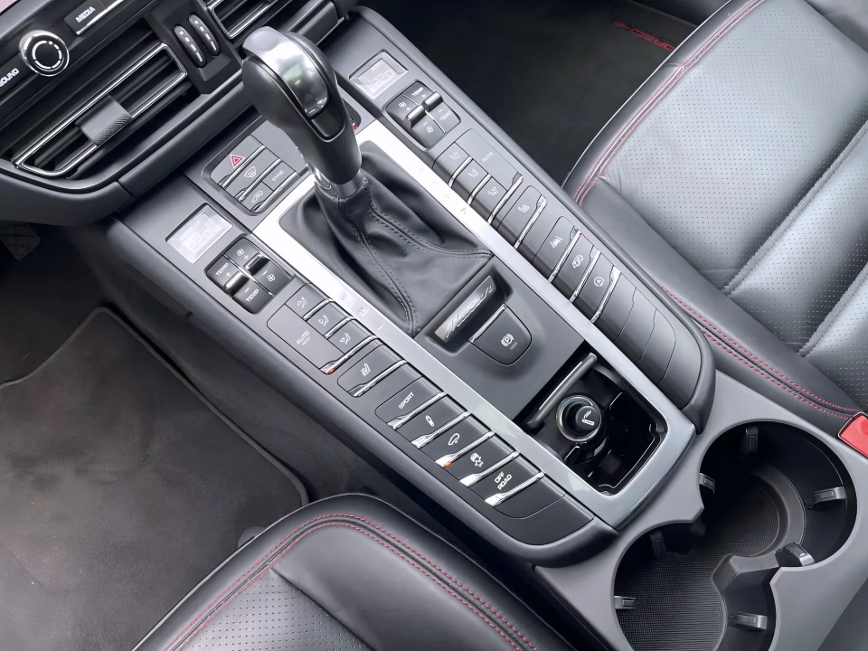 Porsche Macan GTS - foto 12